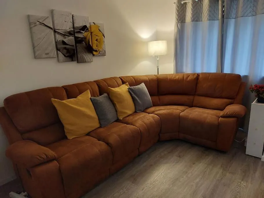 Comfortable 2 Bedroom House In Historic Exeter 0*,  United Kingdom